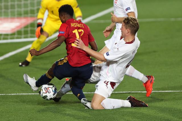 世界杯-阿根廷2-0完胜奥地利 提前一轮小组出线